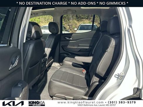Used 2023 GMC Acadia Denali w/ Denali Technology Package image 22