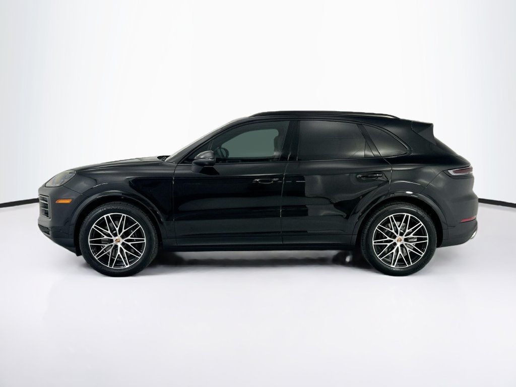 Used 2026 Porsche Cayenne AWD/4WD image 2