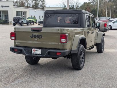 New 2026 Jeep Gladiator Sport