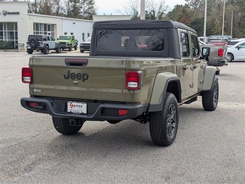 New 2026 Jeep Gladiator Sport image 3