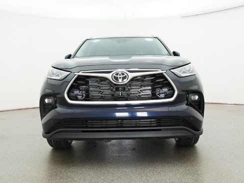 New 2026 Toyota Highlander Limited AWD/4WD image 4