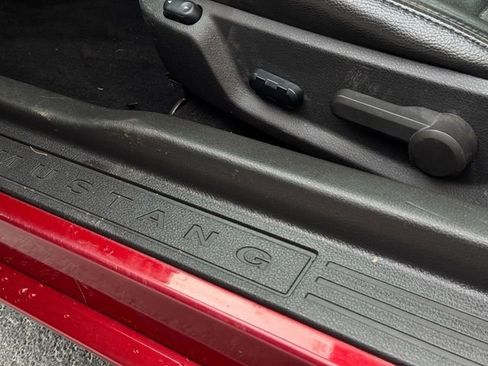 Used 2009 Ford Mustang GT image 25