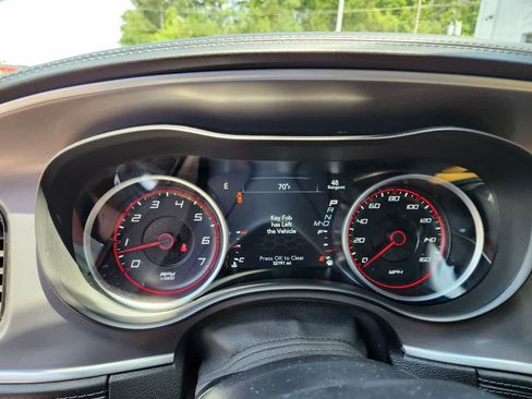 Used 2022 Dodge Charger R/T w/ Plus Group RWD image 9