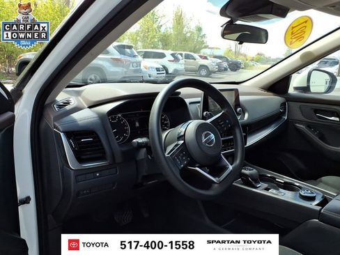 Used 2021 Nissan Rogue SV AWD/4WD image 15