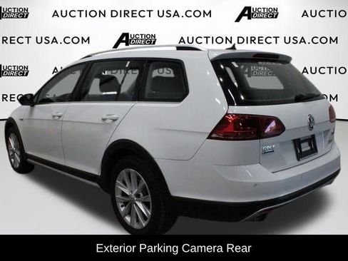 Used 2017 Volkswagen Golf Alltrack SE image 5