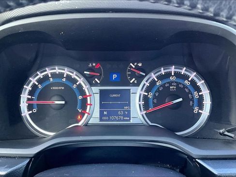 Used 2014 Toyota 4Runner Limited image 20