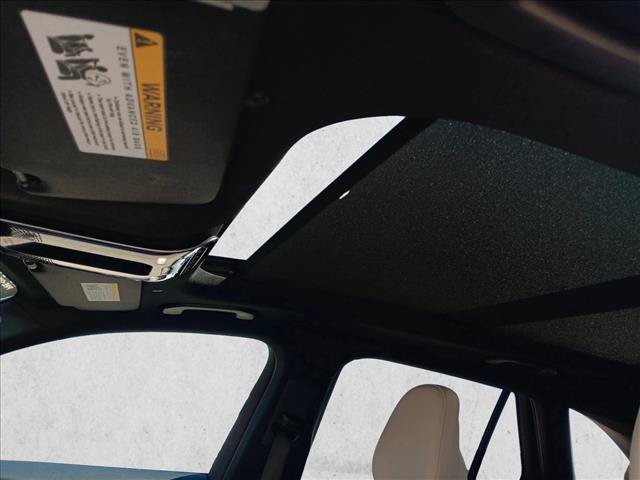 Certified 2025 Mercedes-Benz GLC 300 image 16