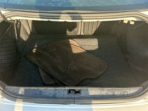 Used 2009 Pontiac G6 Sedan w/ Sport Package 2 image 16