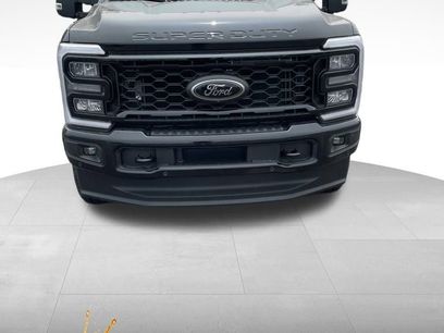 New 2025 Ford F250 Lariat w/ Lariat Ultimate Package
