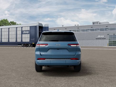 New 2026 Jeep Grand Cherokee L Limited AWD/4WD image 7