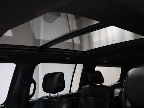 Used 2023 Jeep Wagoneer Series II image 10