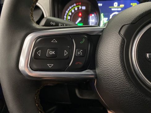 Used 2024 Jeep Wrangler Unlimited Sahara AWD/4WD image 21