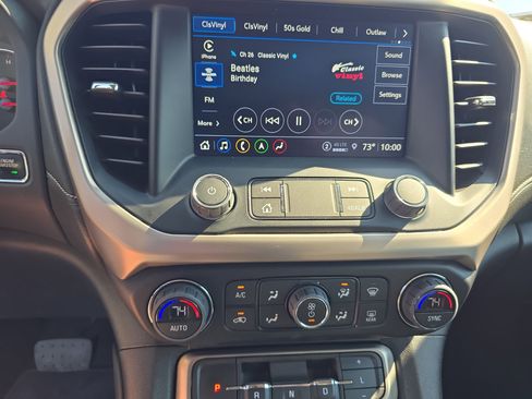Used 2023 GMC Acadia Denali AWD/4WD image 27