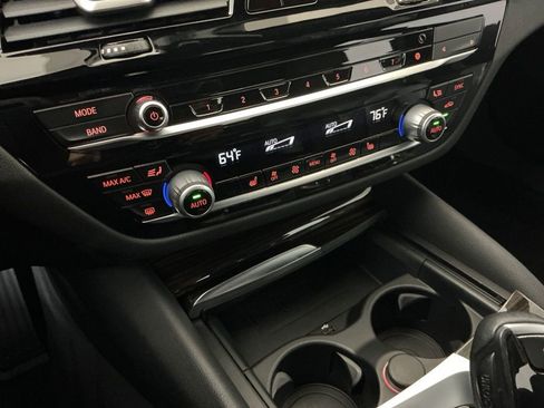 Used 2021 BMW 530e 530e iPerformance w/ Parking Assistance Package image 13