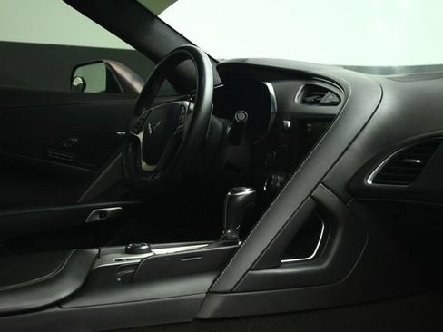 Used 2015 Chevrolet Corvette Z06 w/ 3LZ Preferred Equipment Group RWD image 12