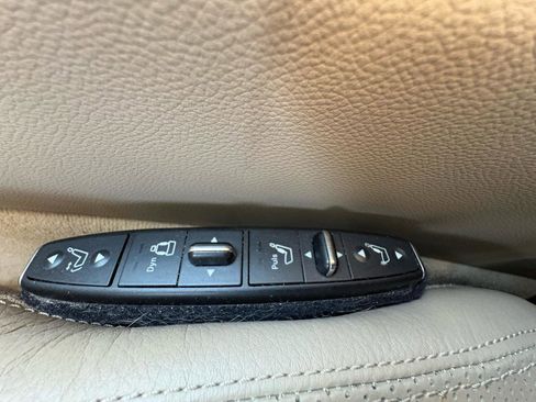 Used 2013 Mercedes-Benz CLS 550 image 12