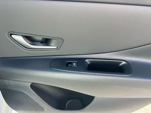 New 2026 Hyundai Elantra Limited image 22