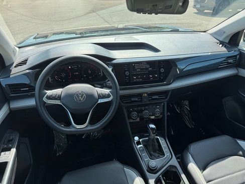 Used 2024 Volkswagen Taos SEL AWD/4WD image 5