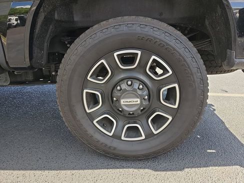 Used 2024 Ford F250 Platinum image 11