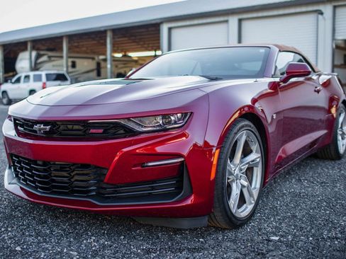 Used 2021 Chevrolet Camaro SS image 21