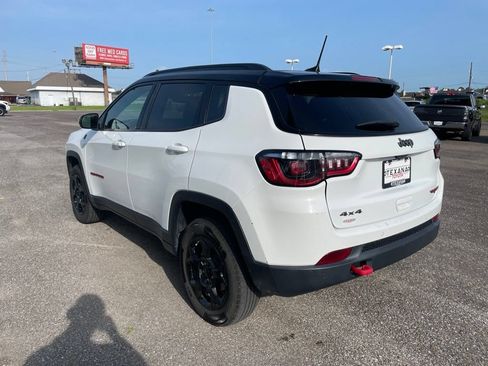 Used 2023 Jeep Compass Trailhawk AWD/4WD image 6