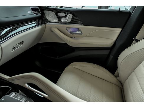 New 2026 Mercedes-Benz GLE 450 4MATIC Coupe image 18