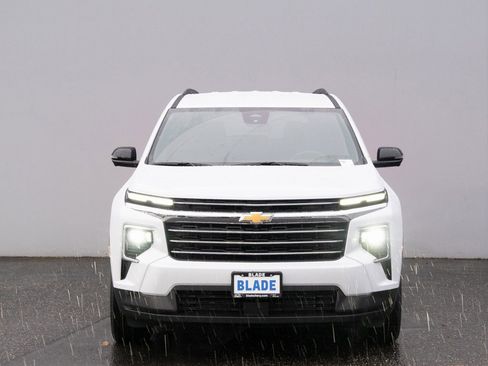 New 2026 Chevrolet Traverse LT w/ Driver Confidence Package image 20
