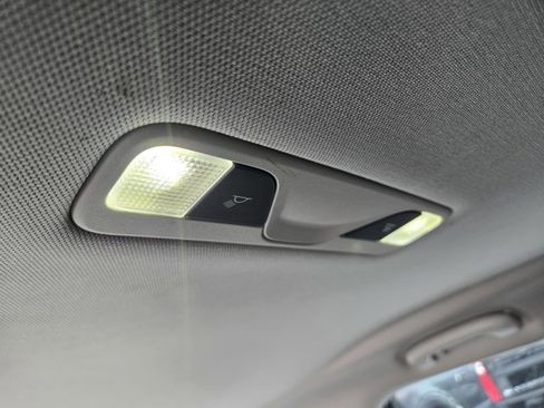 Used 2014 Chevrolet Impala LT w/ Convenience Package image 30