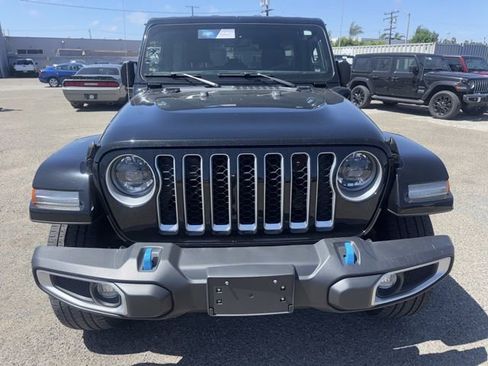 Used 2023 Jeep Wrangler Unlimited Sahara AWD/4WD image 2
