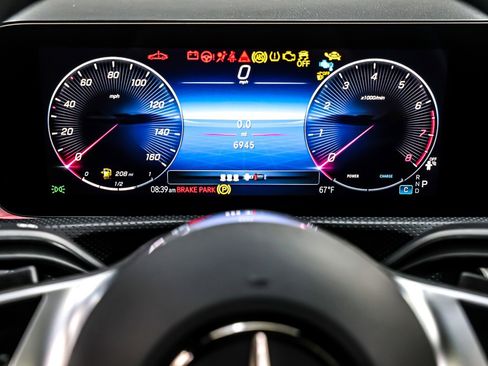 Certified 2025 Mercedes-Benz CLA 250 image 21