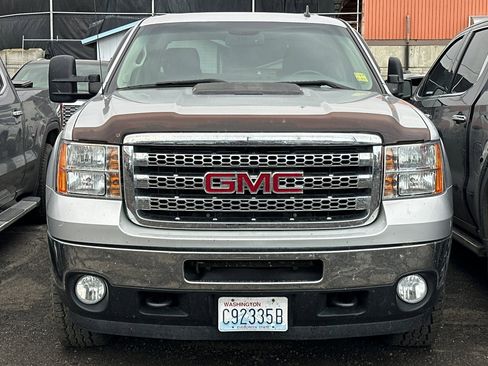 Used 2014 GMC Sierra 2500 SLE w/ SLE Preferred Package image 5