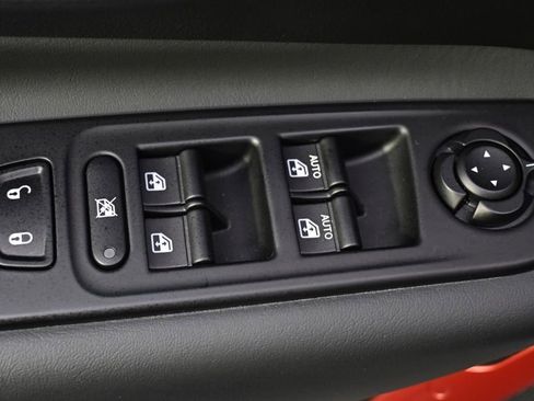 Used 2022 Jeep Renegade Trailhawk AWD/4WD image 23