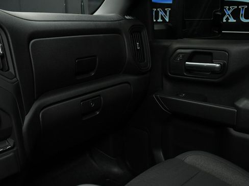 Used 2026 Chevrolet Silverado 2500 Custom w/ Custom Value Package AWD/4WD image 31