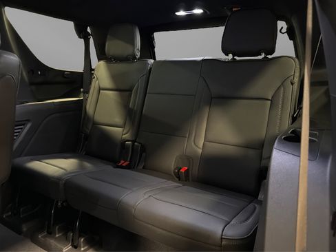 Used 2021 GMC Yukon Denali w/ Denali Premium Package AWD/4WD image 44