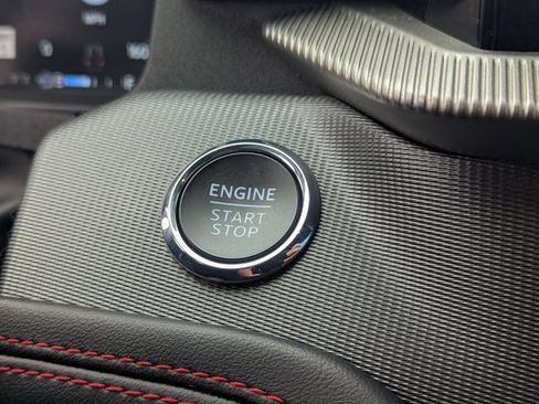 Used 2025 Ford Explorer ST-Line w/ ST-Line Street Pack image 16