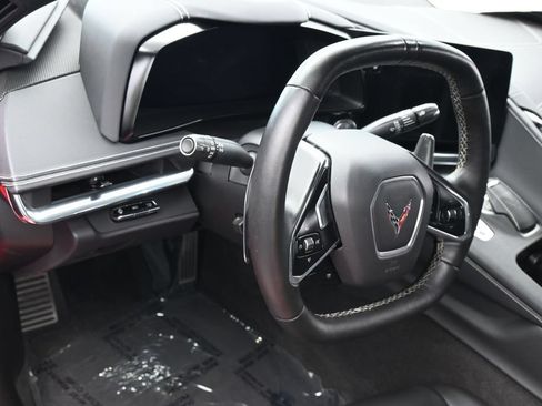 Used 2020 Chevrolet Corvette Stingray Preferred Cpe w/ 2LT Preferred Equipment Group RWD image 16