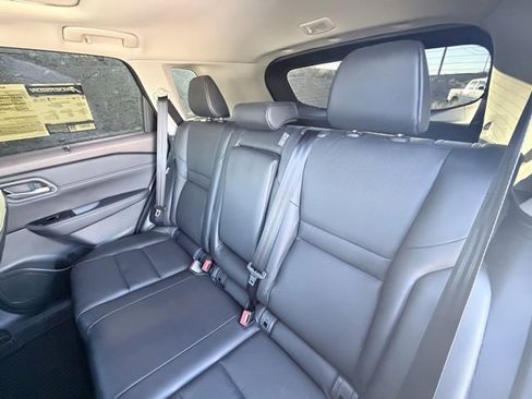 Used 2021 Nissan Rogue SV w/ Premium Package image 25