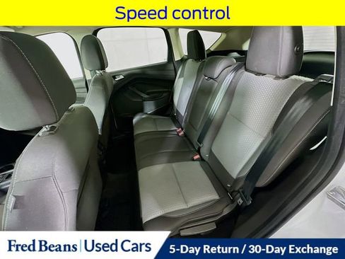 Used 2017 Ford Escape SE image 28