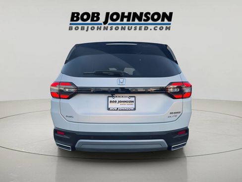 Used 2023 Honda Pilot Elite image 6