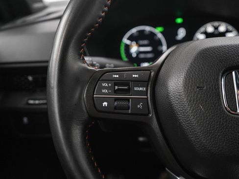 Used 2025 Honda CR-V Sport image 24
