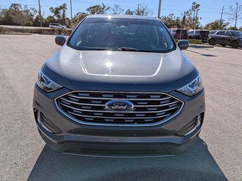 Used 2021 Ford Edge SEL w/ Convenience Package image 3