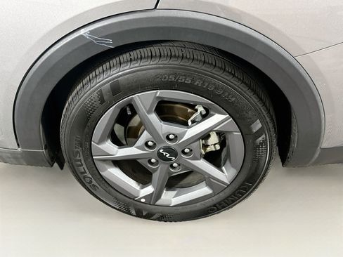 Used 2025 Kia K4 FWD image 11