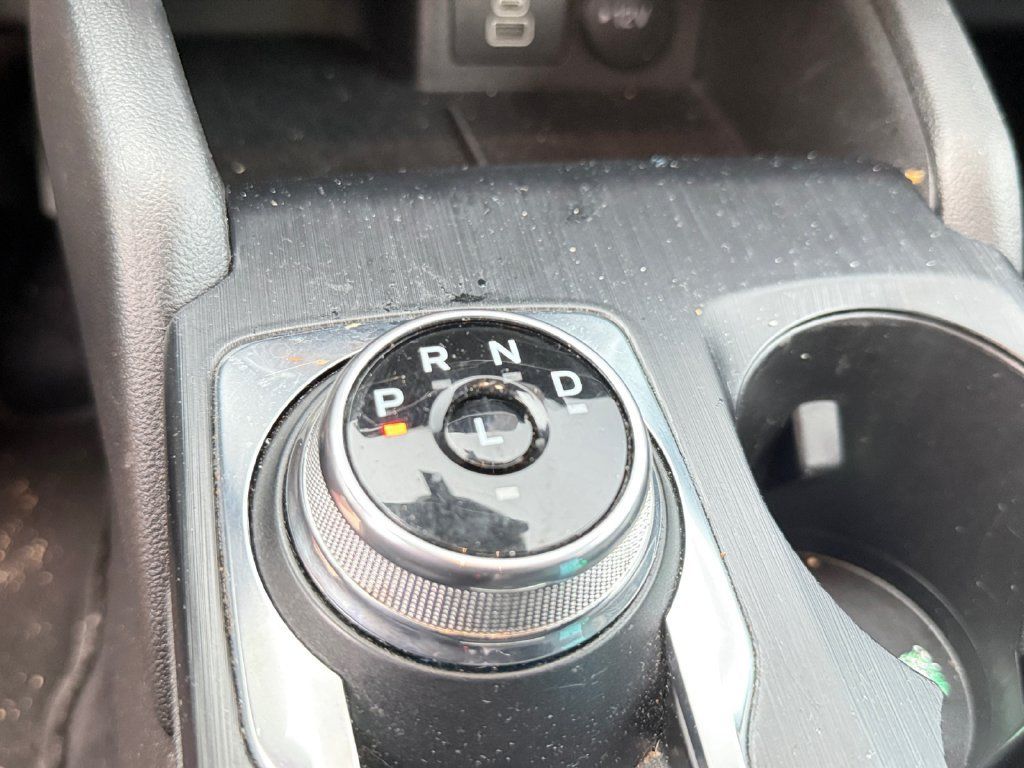 Used 2025 Ford Escape ST-Line FWD image 29