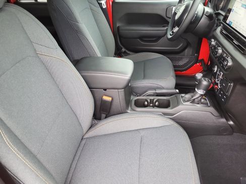 New 2025 Jeep Gladiator Willys image 19