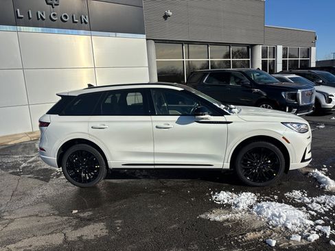 New 2026 Lincoln Corsair Reserve AWD/4WD image 8