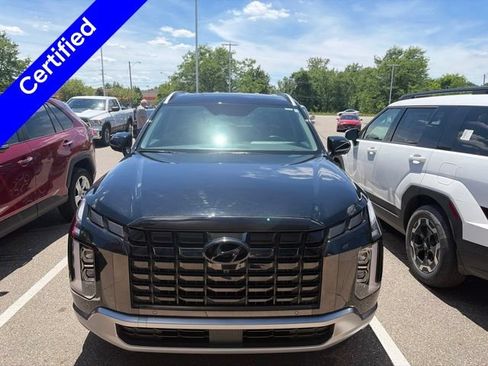 Used 2024 Hyundai Palisade SEL w/ Premium Package AWD/4WD image 3