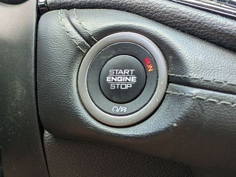 Used 2021 Dodge Durango SXT w/ 3rd Row Seating Group RWD image 27