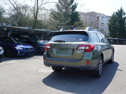 Used 2016 Subaru Outback 2.5i Limited image 4