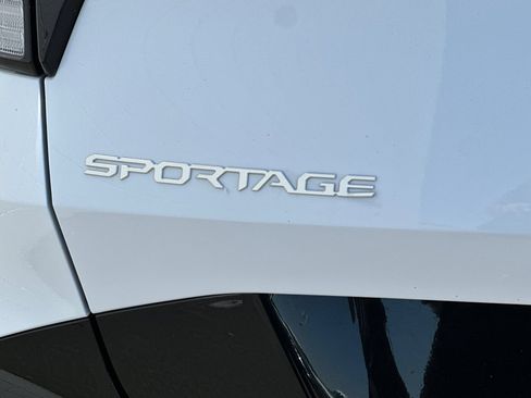 Used 2025 Kia Sportage SX FWD image 33
