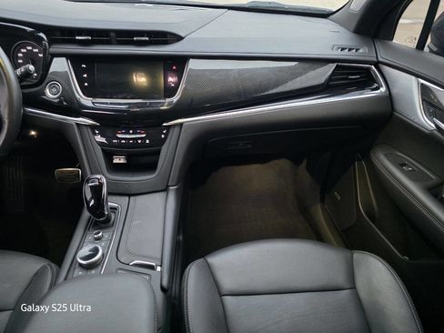 Used 2024 Cadillac XT6 Sport w/ Technology Package AWD/4WD image 36